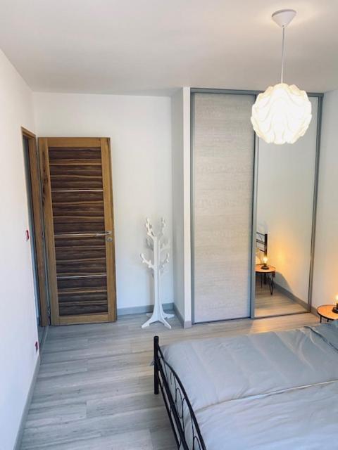 Jolie Maison De 110 M 2, Pour 6 Personnes, Au Calme, Avec Piscine Les Cordiers Zewnętrze zdjęcie